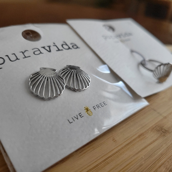Pura Vida Jewelry - NWT Pura Vida Silver Seashell Earring & Ring Set